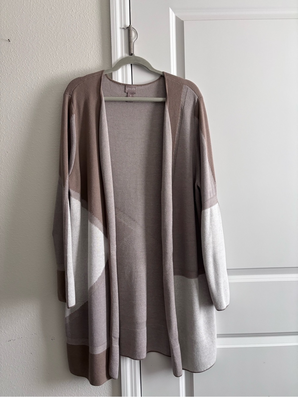 Chico's Taupe & Cream Open-Front Colorblock Cardigan